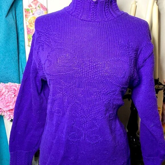 🌷VINTAGE🌷 Long Knit Turtleneck Sweater Dress - Picture 4 of 9
